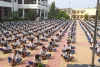 फिट इंडिया : 2  हजार 900 विद्यार्थ्यांनी काढले 53 हजार सूर्यनमस्कार ; अंबड येथील मत्स्योदरी विद्यालयात सूर्यनमस्कार स्पर्धा 